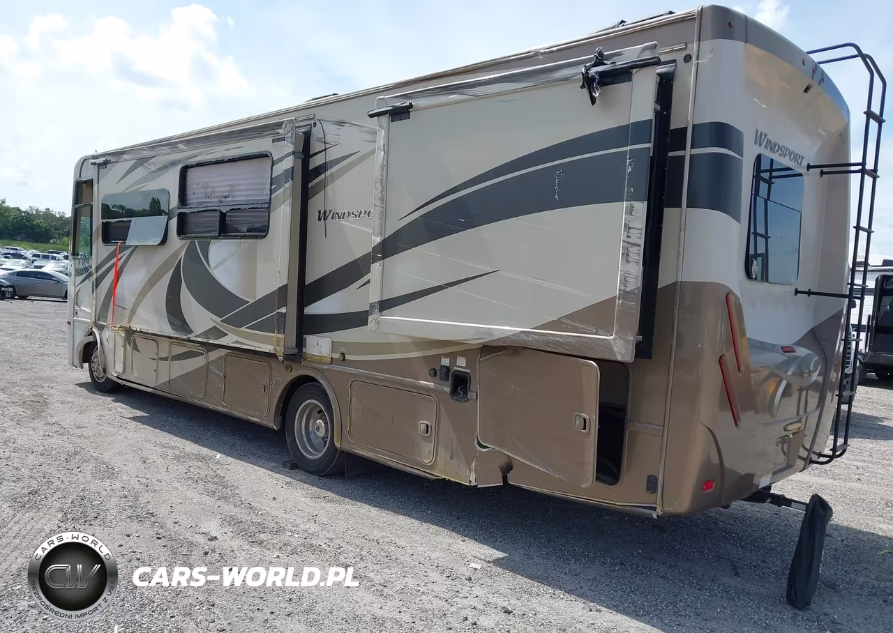 2017 Ford F53 VIN:1F65F5DY0H0A02184 - 3