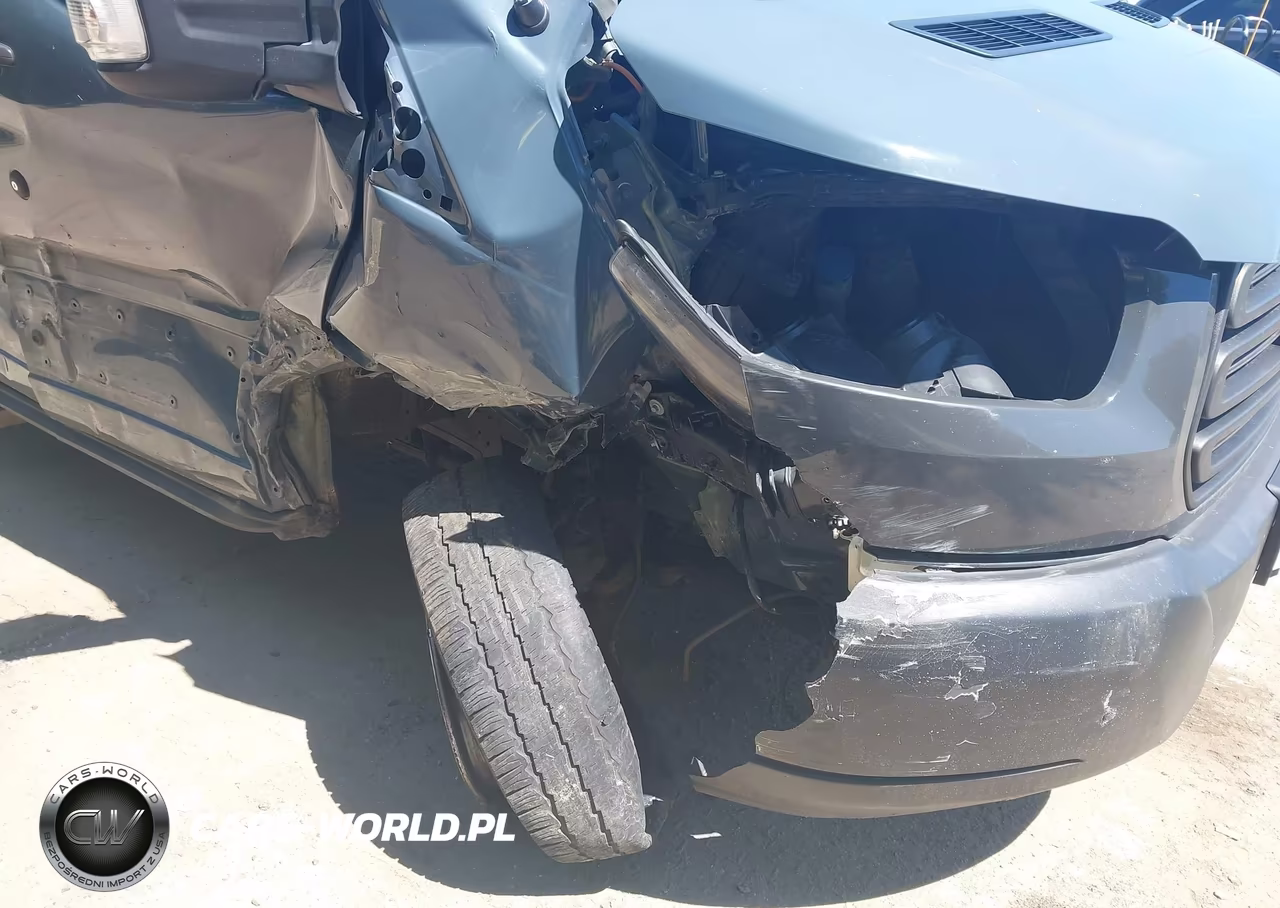 2019 Ford Transit-250 VIN:1FTYR3XM3KKA97138 - 6