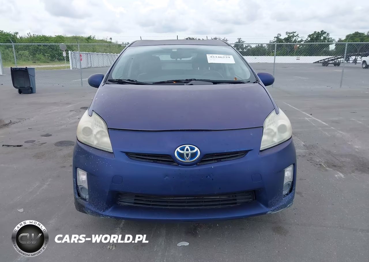 2011 Toyota Prius Two VIN:JTDKN3DU7B0303305 - 12