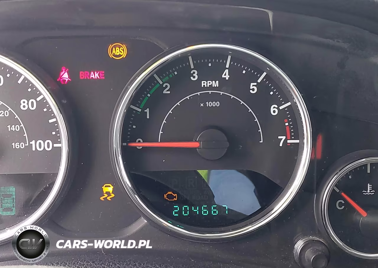 2013 Jeep Wrangler Unlimited Sahara VIN:1C4HJWEG5DL505013 - 15