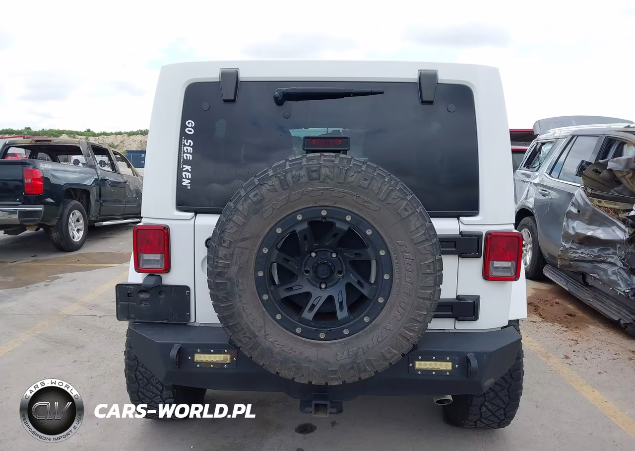 2013 Jeep Wrangler Unlimited Sahara VIN:1C4HJWEG5DL505013 - 16