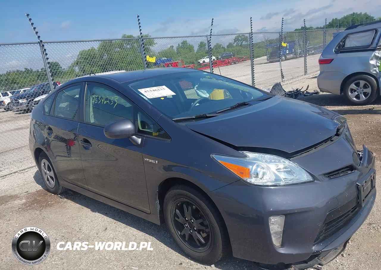 2015 Toyota Prius Three – zdjęcie 1 z 16
