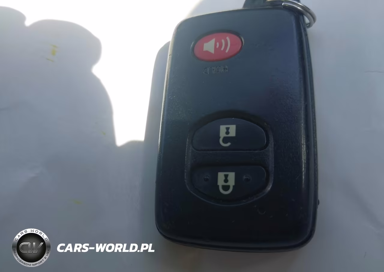 2015 Toyota Prius Three VIN:JTDKN3DU8F1890047 - 11