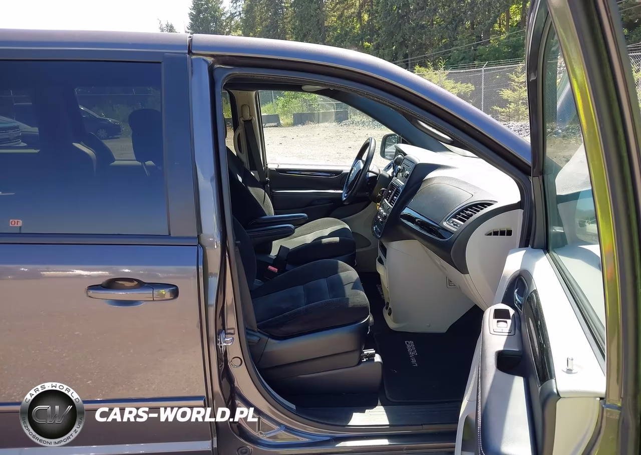 2016 Dodge Grand Caravan Se Plus VIN:2C4RDGBG4GR395640 - 5