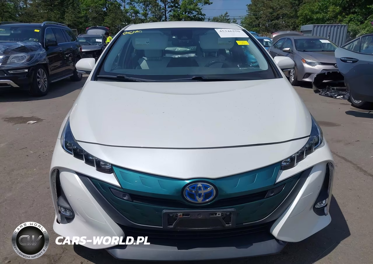 2017 Toyota Prius Prime Advanced VIN:JTDKARFP4H3008434 - 12