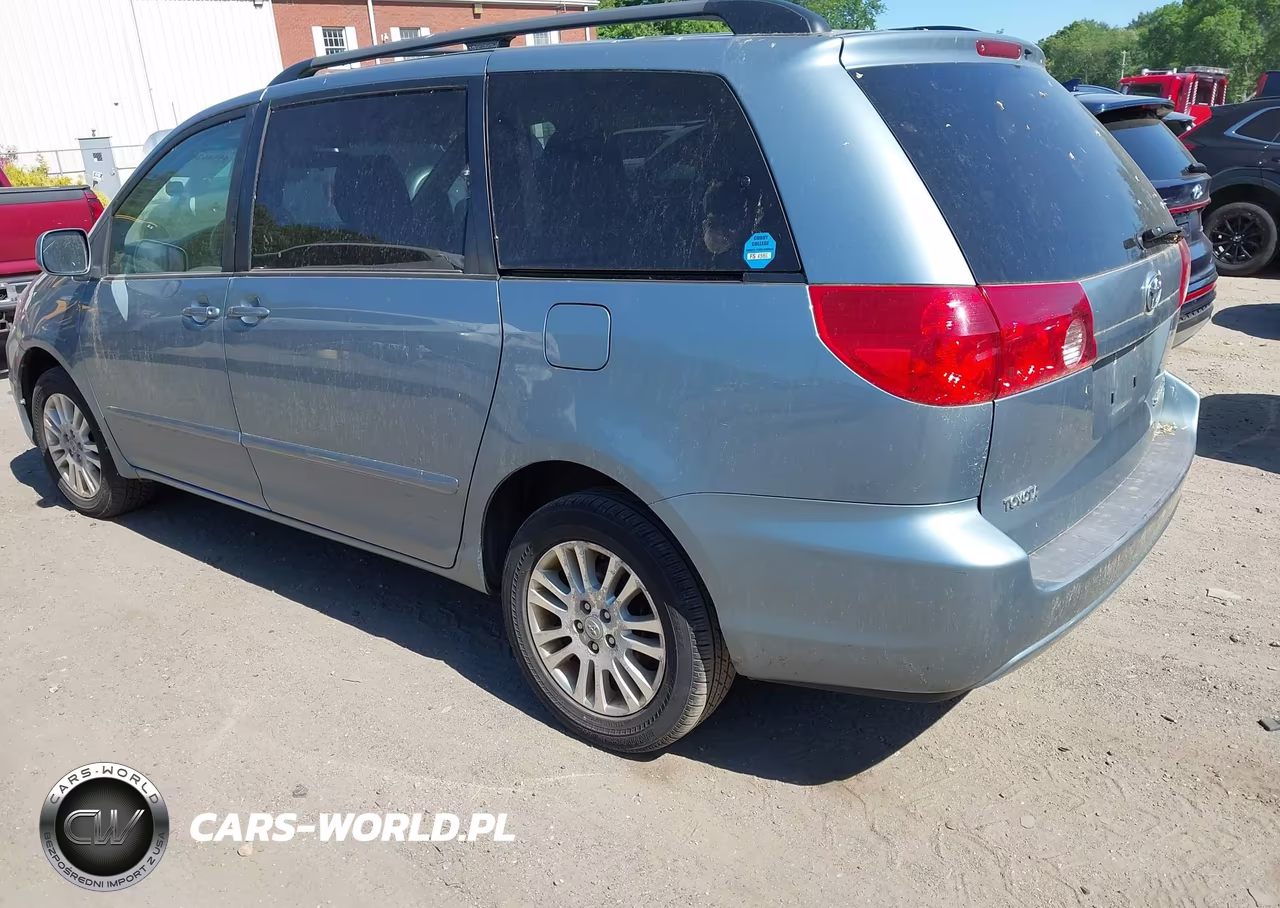 2010 Toyota Sienna Xle VIN:5TDDK4CC3AS032545 - 3