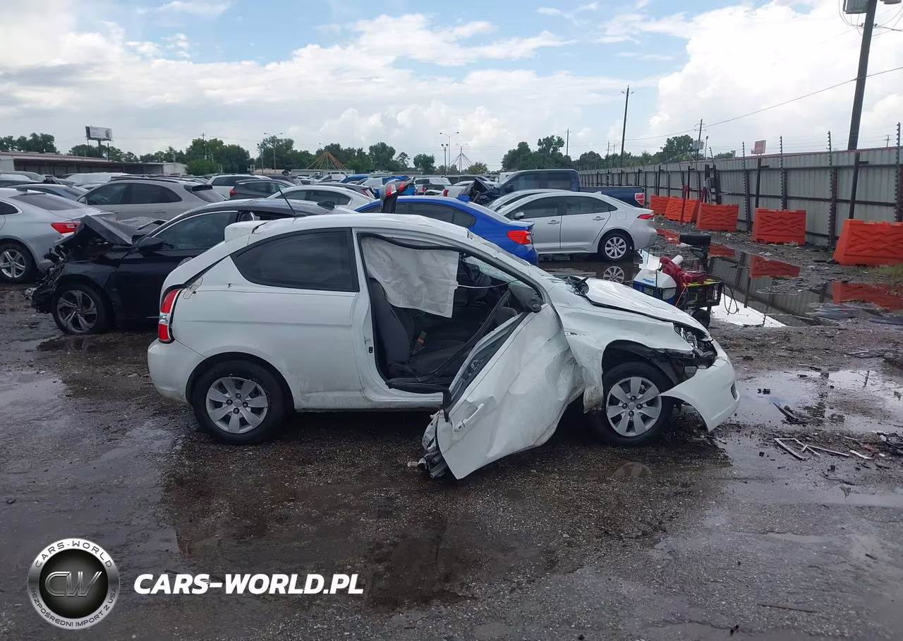 2010 Hyundai Accent Gs VIN:KMHCM3AC8AU174366 - 13
