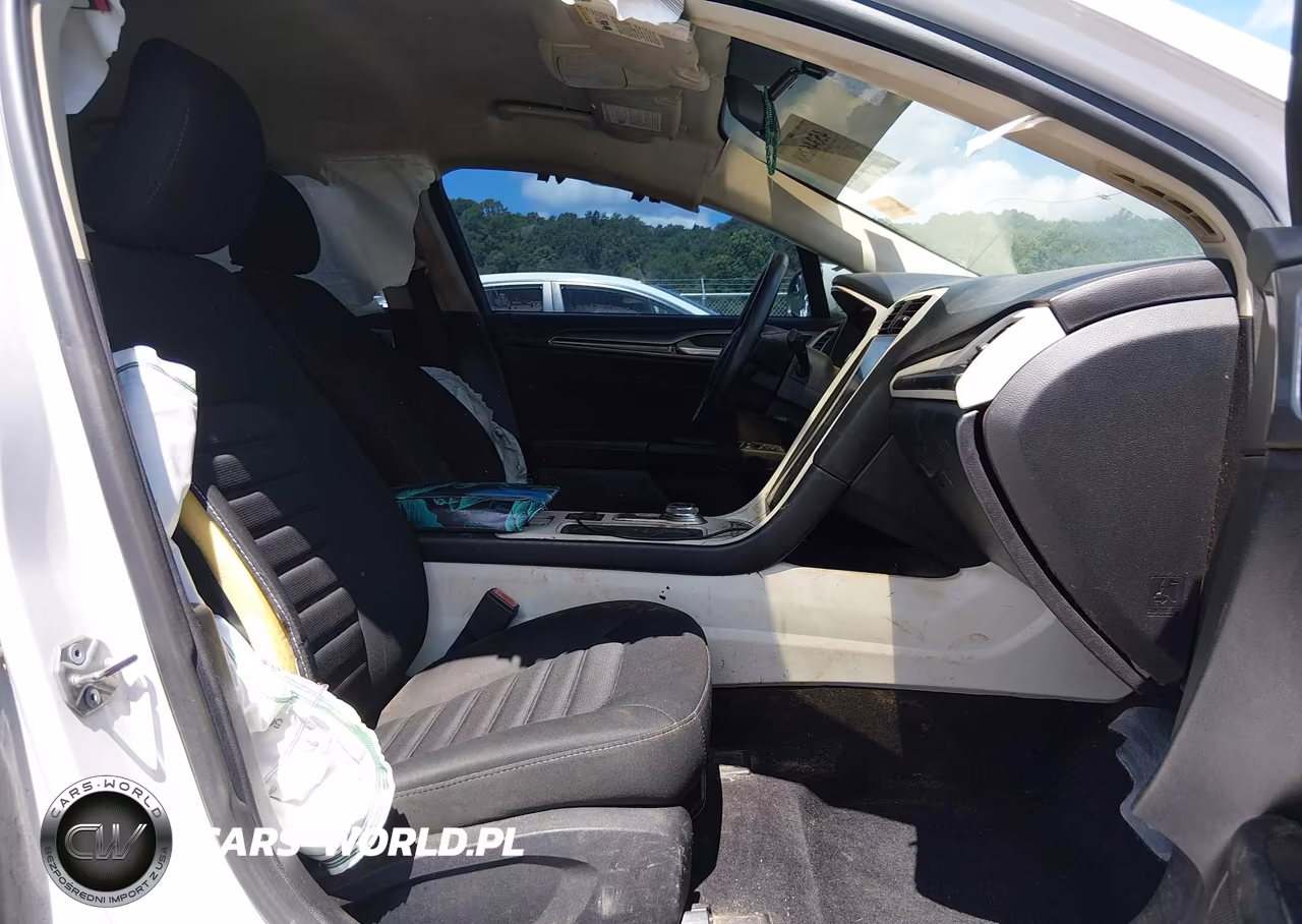 2017 Ford Fusion S VIN:3FA6P0G76HR244357 - 5