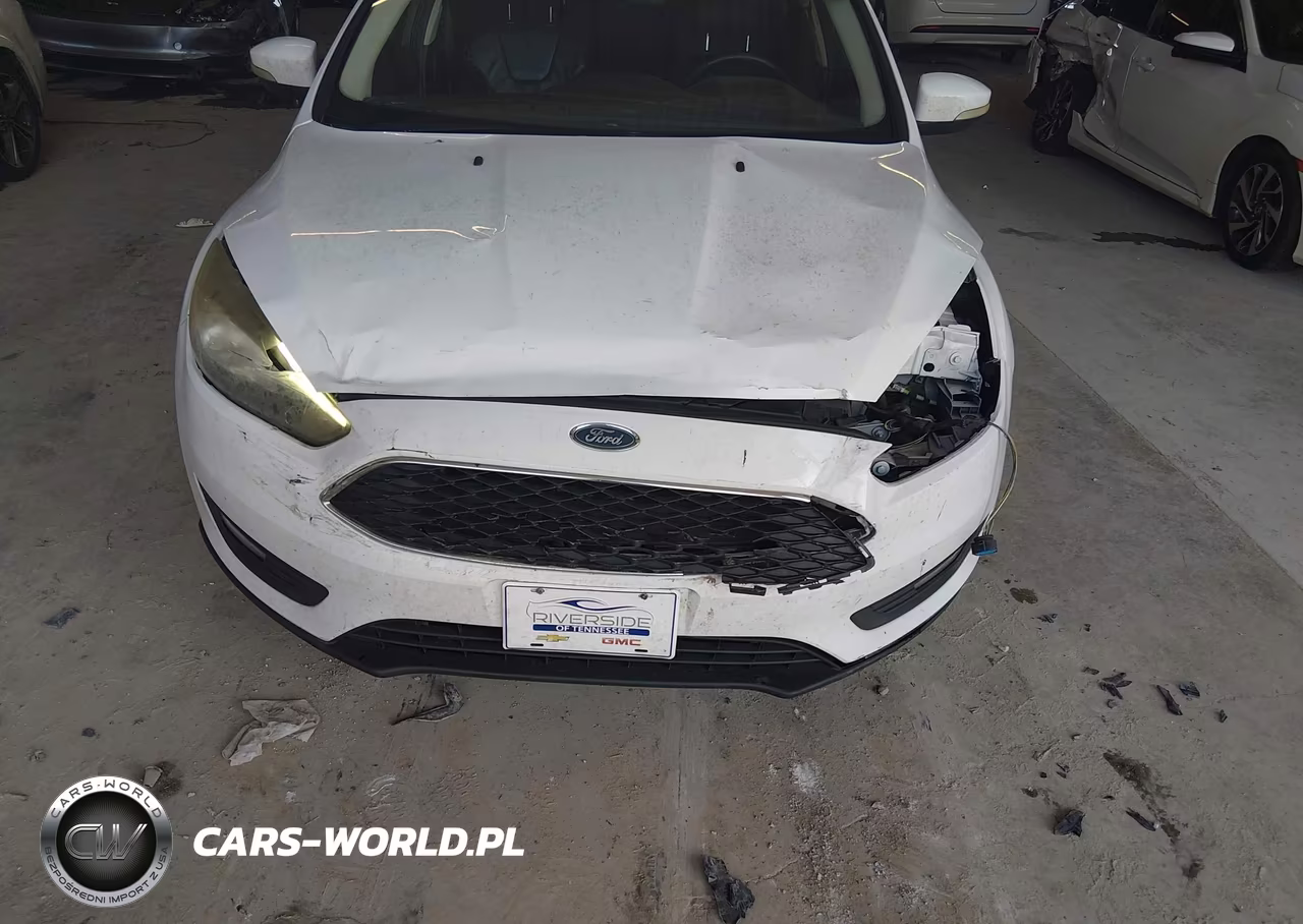 2016 Ford Focus Se VIN:1FADP3K24GL332549 - 6