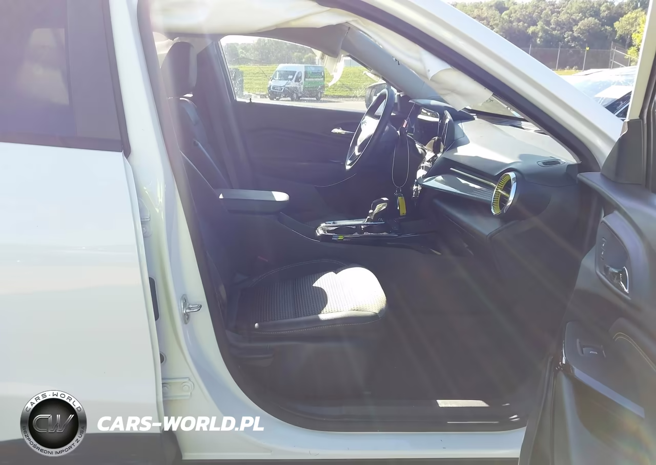 2025 Chevrolet Trax Fwd Lt VIN:KL77LHEP8SC175671 - 5