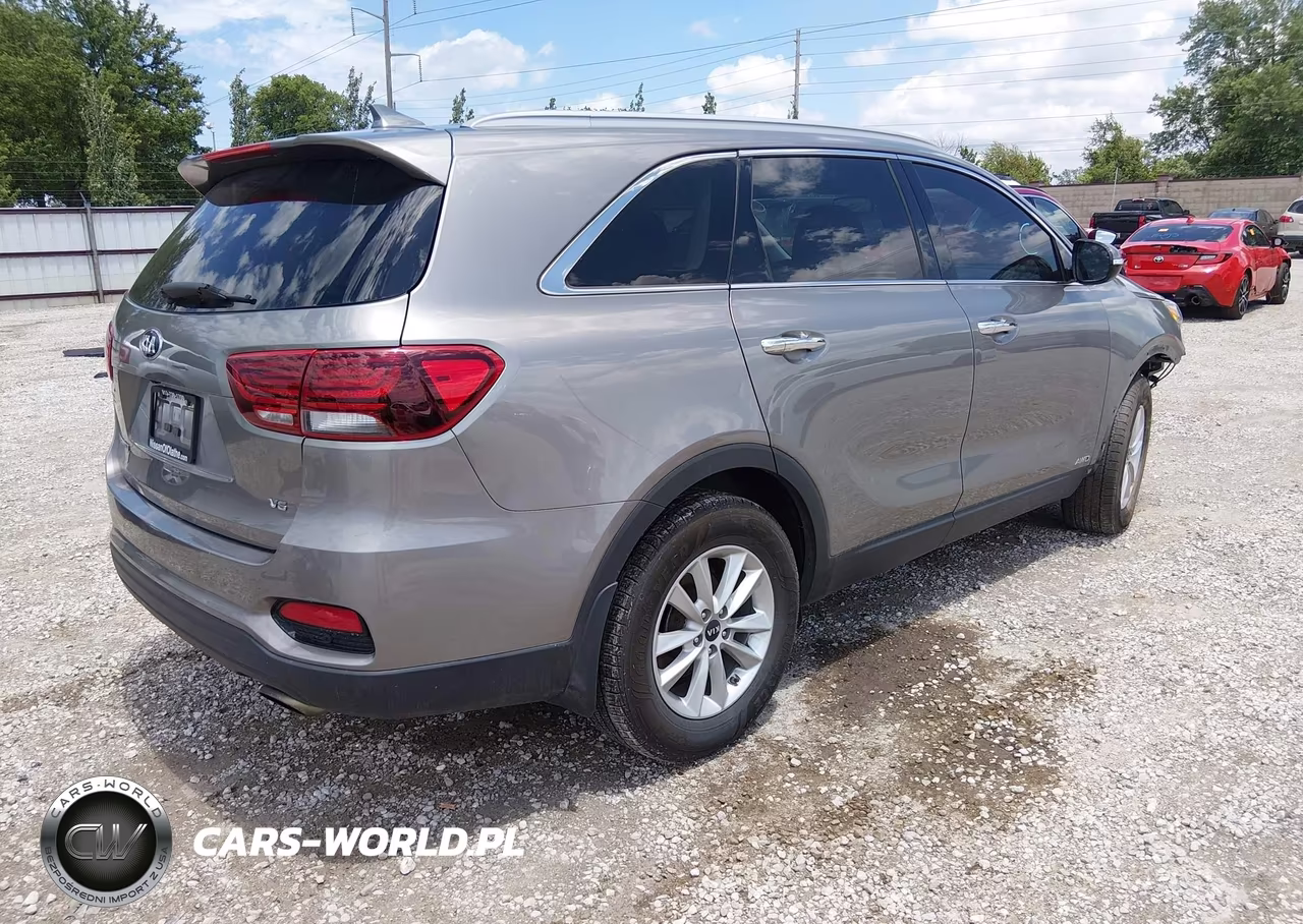 2019 Kia Sorento 3.3L Lx VIN:5XYPGDA52KG546677 - 4