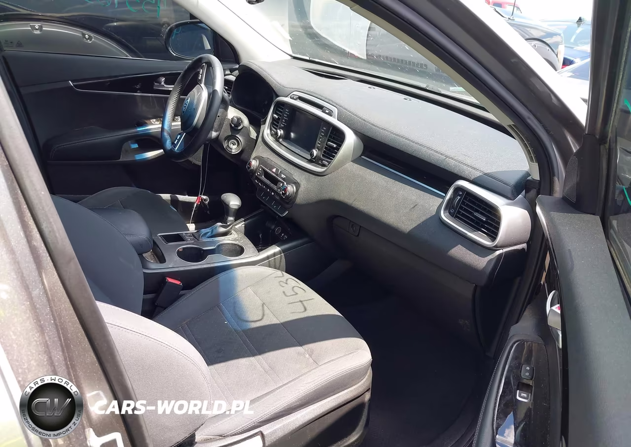 2019 Kia Sorento 3.3L Lx VIN:5XYPGDA52KG546677 - 5