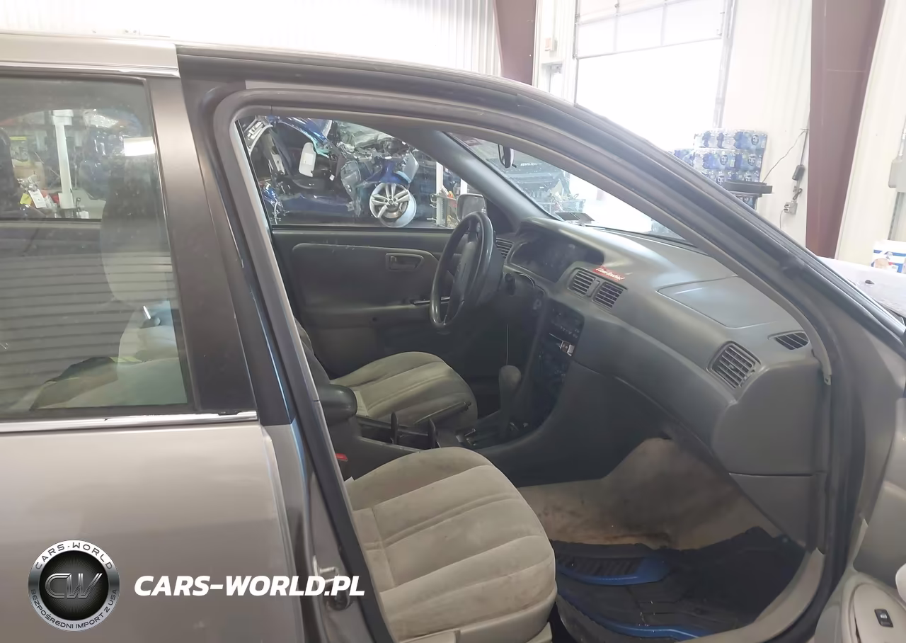 1999 Toyota Camry Ce VIN:4T1BG22K1XU527283 - 5