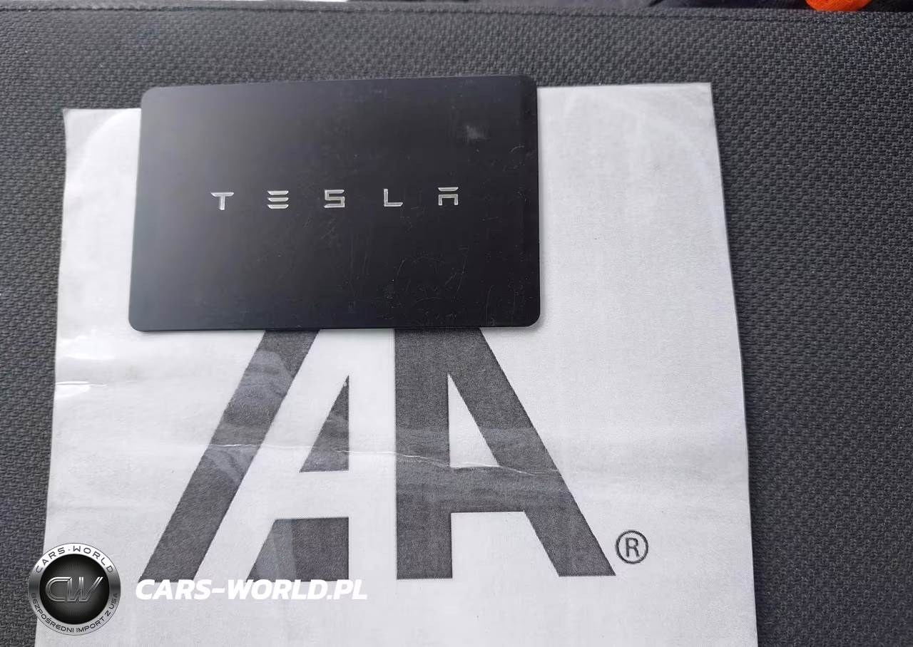 2025 Tesla Cybertruck All-Wheel Drive VIN:7G2CEHED0SA071982 - 10