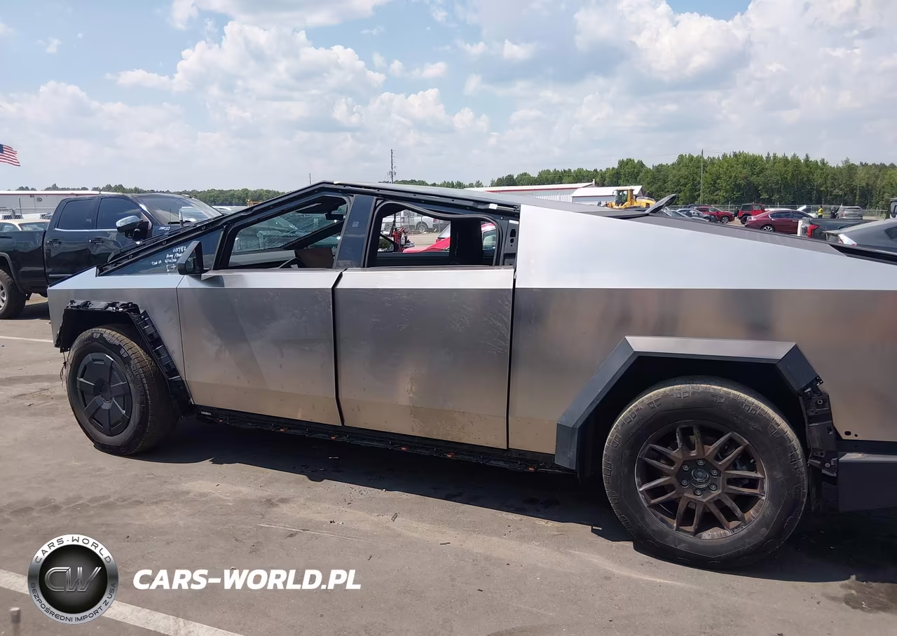2025 Tesla Cybertruck All-Wheel Drive VIN:7G2CEHED0SA071982 - 14