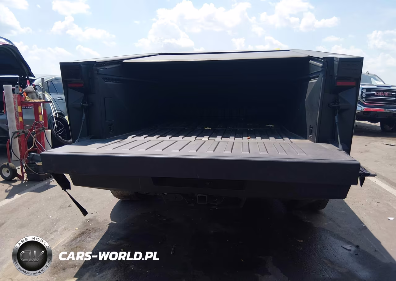 2025 Tesla Cybertruck All-Wheel Drive VIN:7G2CEHED0SA071982 - 16