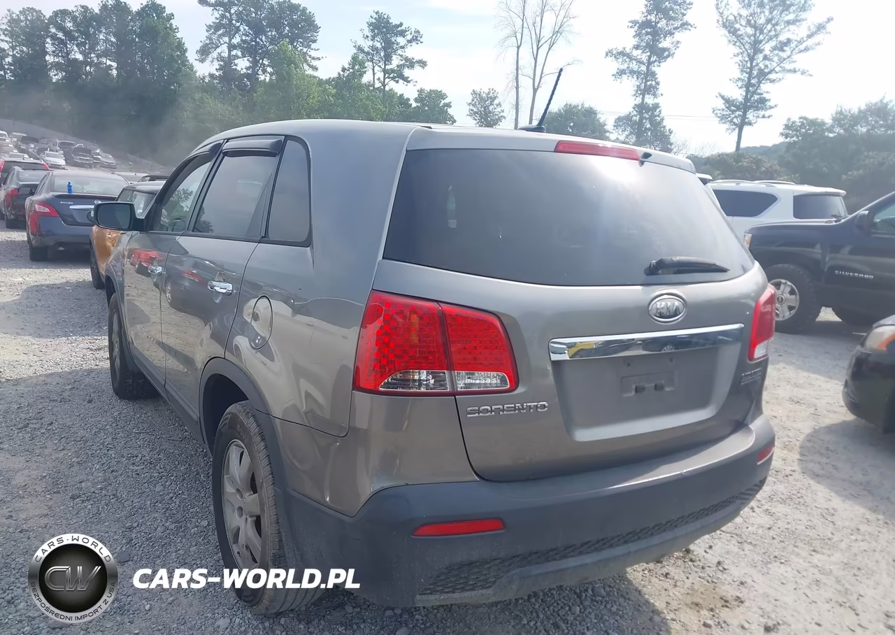 2012 Kia Sorento Lx VIN:5XYKT4A1XCG243571 - 3