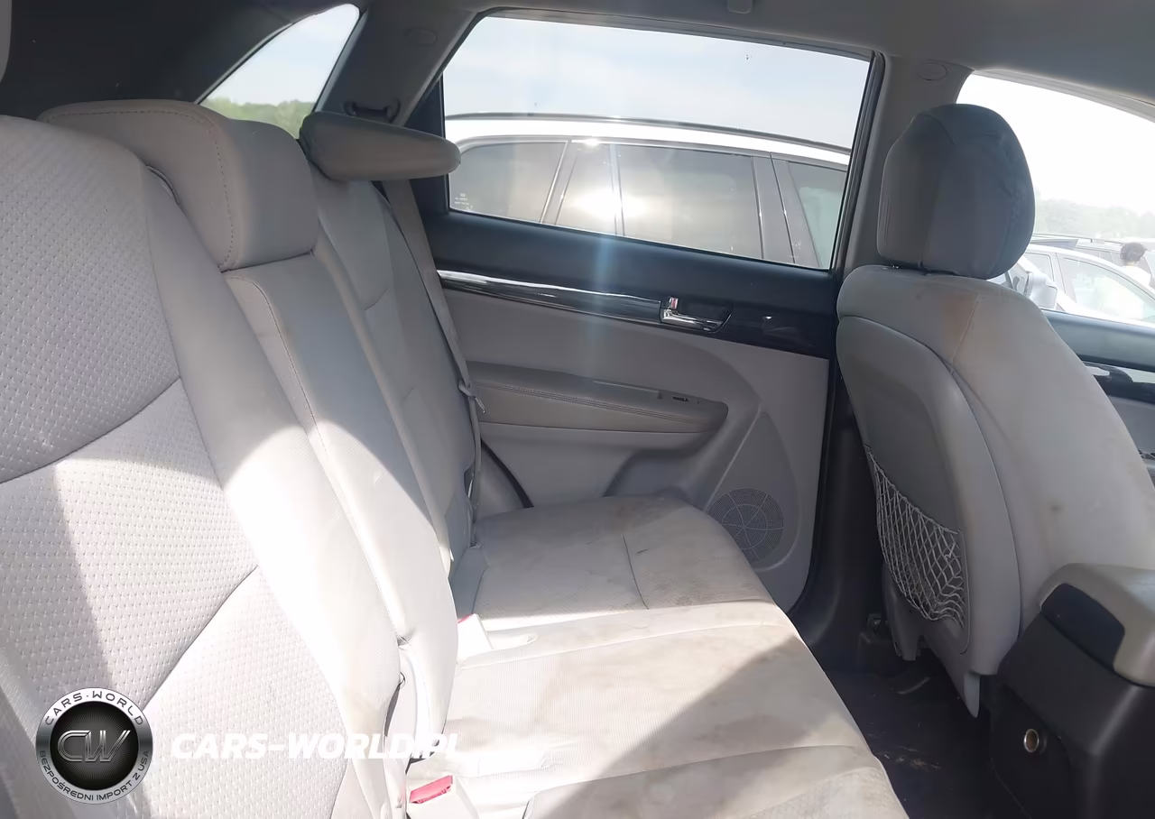2012 Kia Sorento Lx VIN:5XYKT4A1XCG243571 - 8