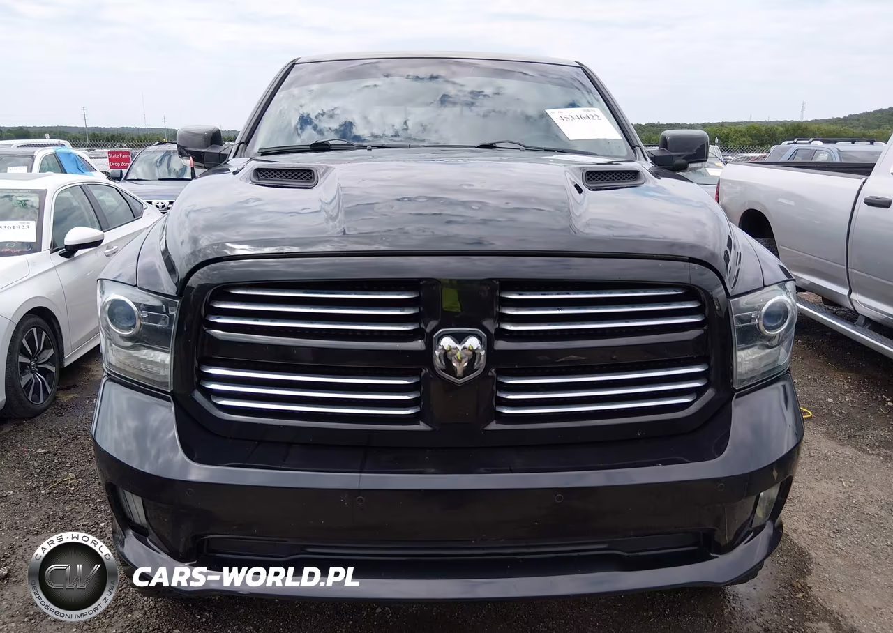 2015 Ram 1500 Sport VIN:1C6RR7MT9FS657135 - 12