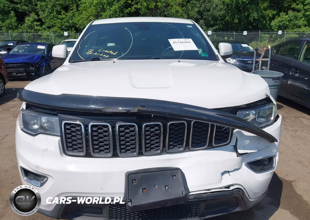 2019 Jeep Grand Cherokee Laredo 4X4 VIN:1C4RJFAG1KC667762 - 12