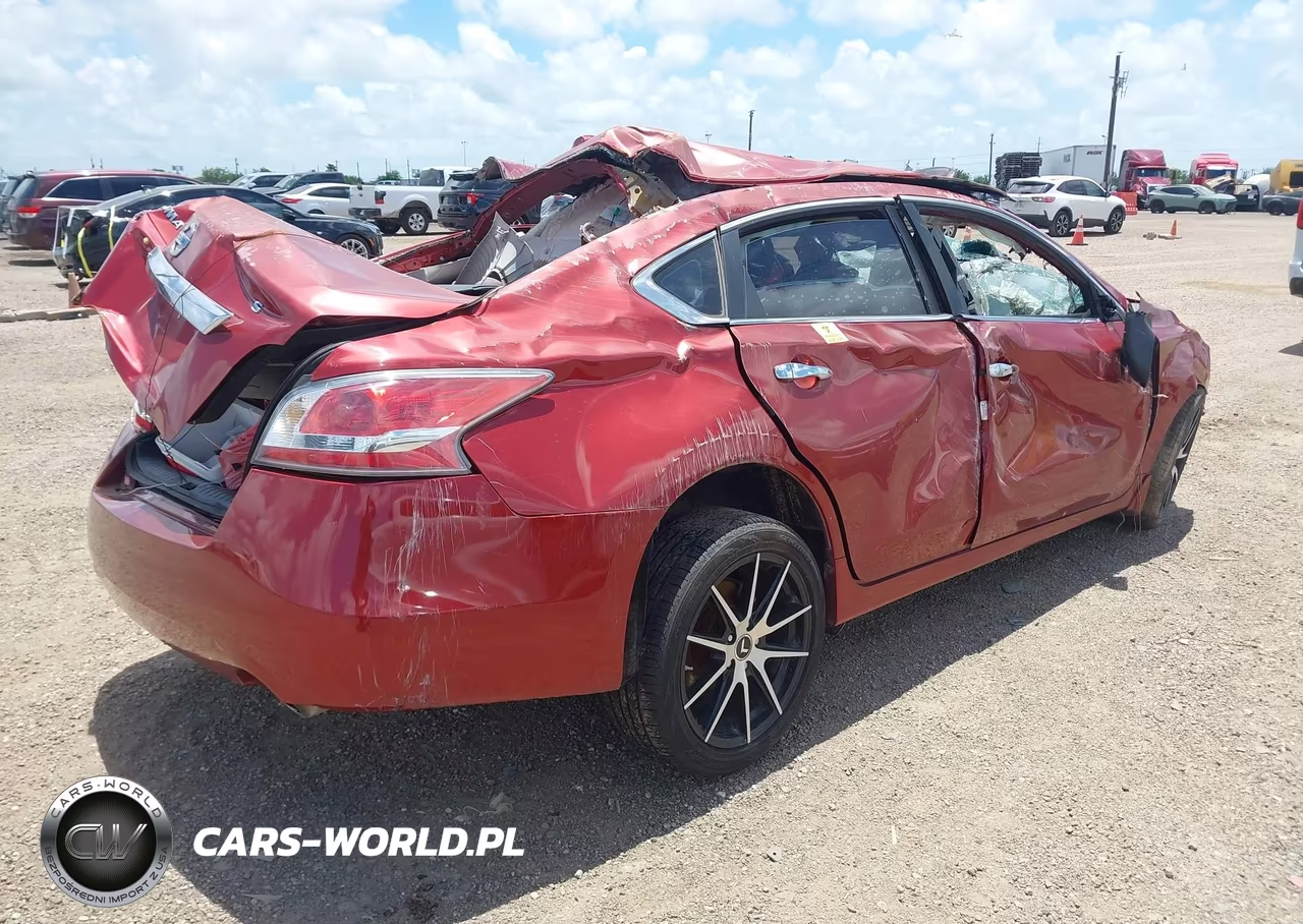 2015 Nissan Altima 2.5 S VIN:1N4AL3AP2FN380422 - 4