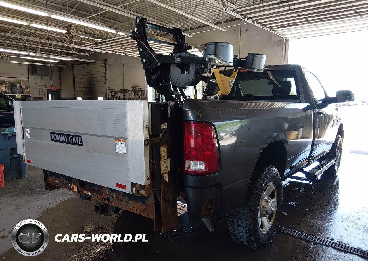 2016 Ram 3500 Tradesman VIN:3C63R3ATXGG318637 - 4
