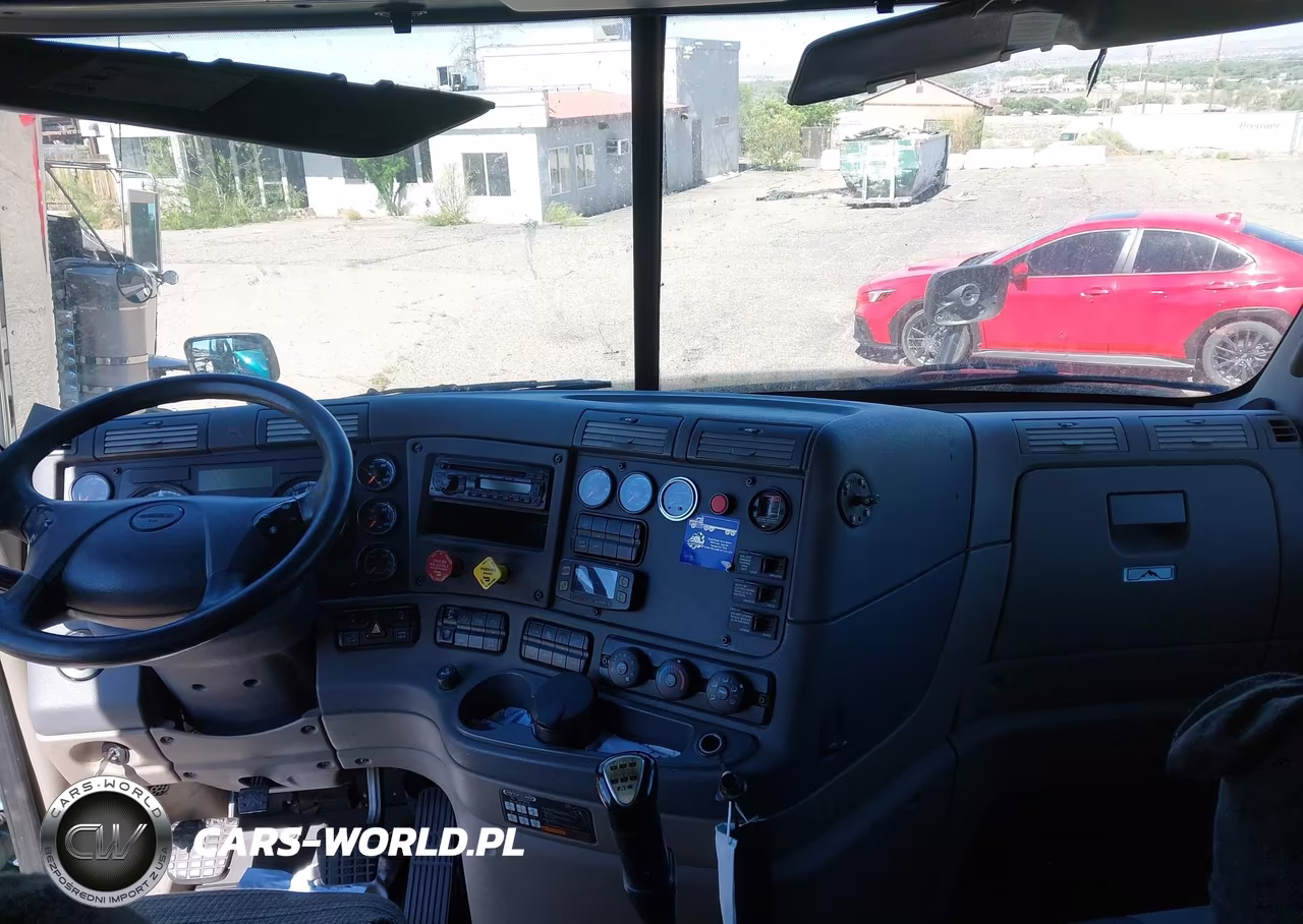 2016 Freightliner Cascadia 125 VIN:3AKJGLD5XGSHD3264 - 13