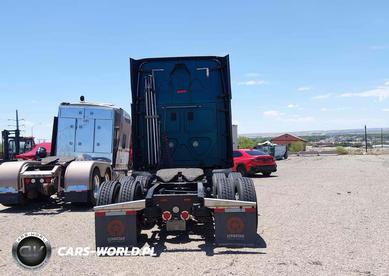2016 Freightliner Cascadia 125 VIN:3AKJGLD5XGSHD3264 - 18