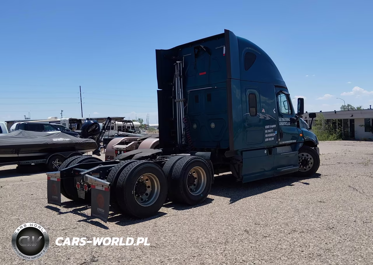 2016 Freightliner Cascadia 125 VIN:3AKJGLD5XGSHD3264 - 4