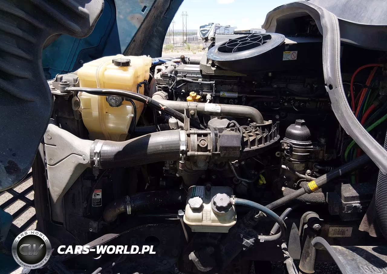 2016 Freightliner Cascadia 125 VIN:3AKJGLD5XGSHD3264 - 9