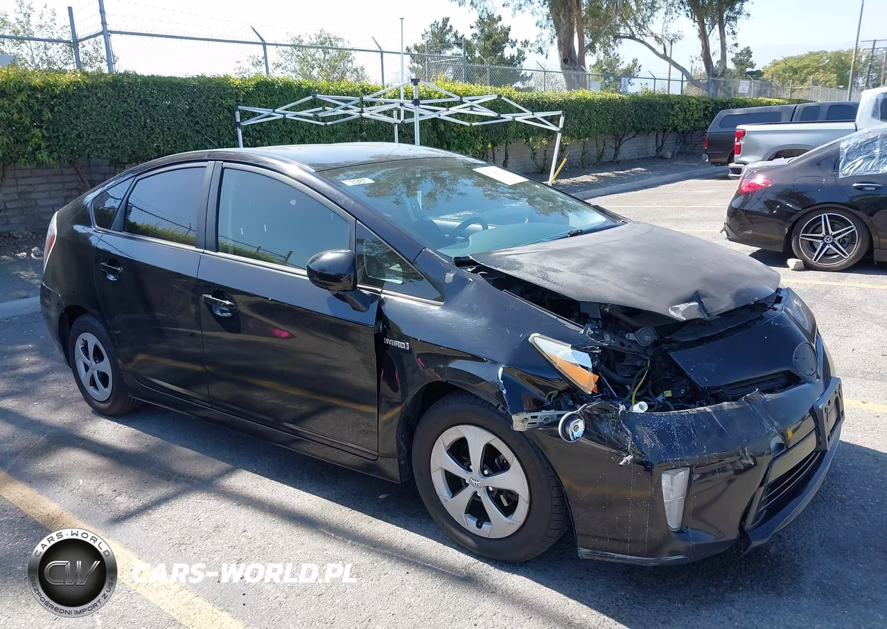 2015 Toyota Prius Two – zdjęcie 1 z 18