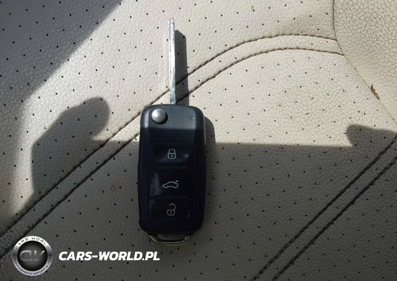 2013 Volkswagen Passat 2.0L Tdi Se VIN:1VWBN7A34DC072817 - 11