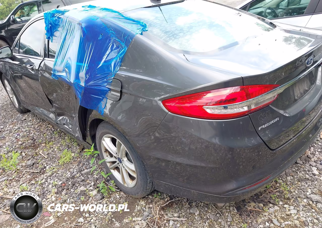 2018 Ford Fusion Se VIN:3FA6P0H74JR188830 - 3