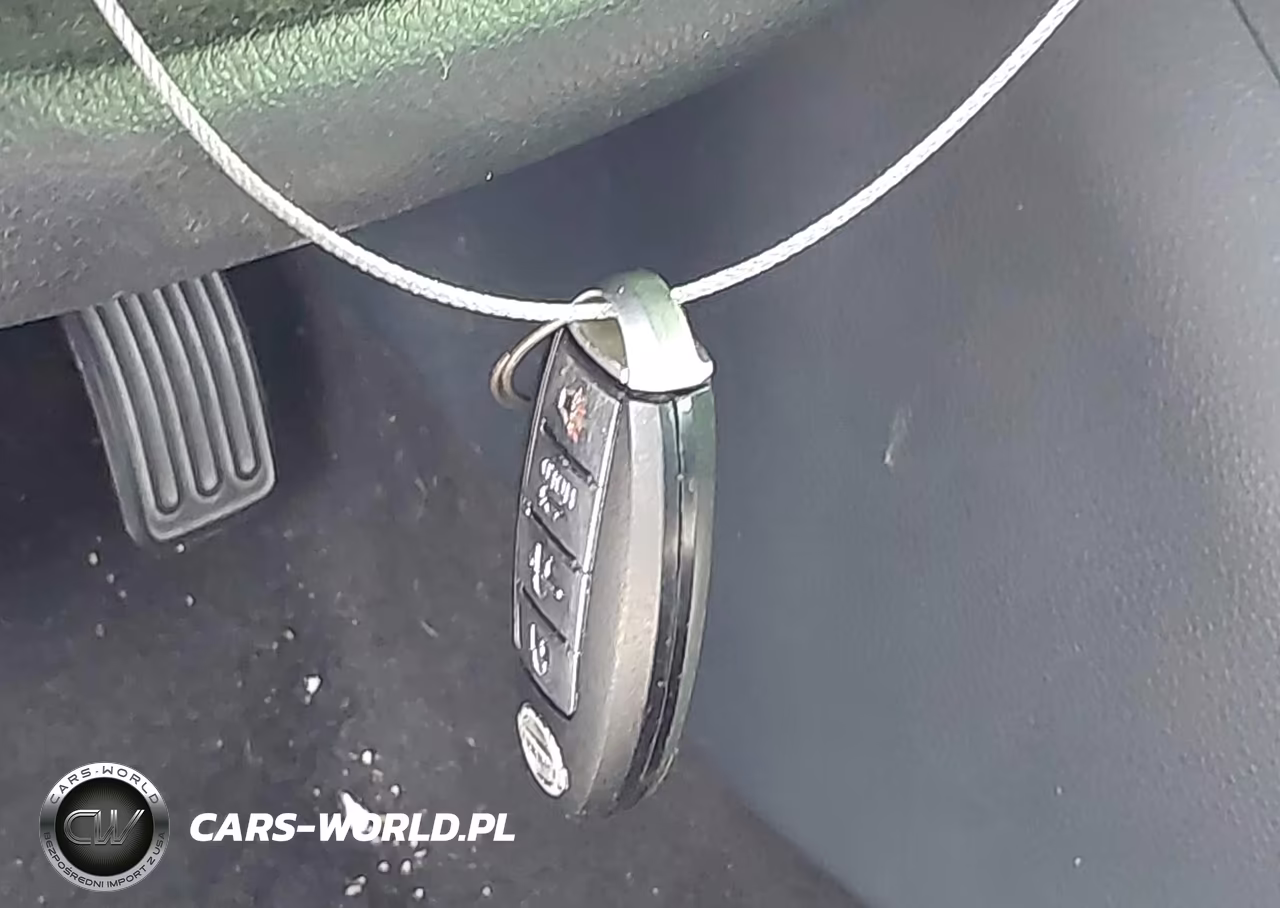2015 Nissan Sentra Sr VIN:3N1AB7AP3FY276015 - 11