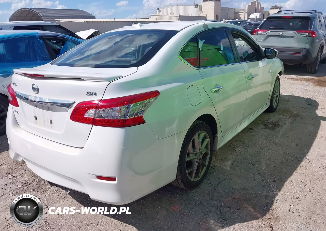 2015 Nissan Sentra Sr VIN:3N1AB7AP3FY276015 - 4