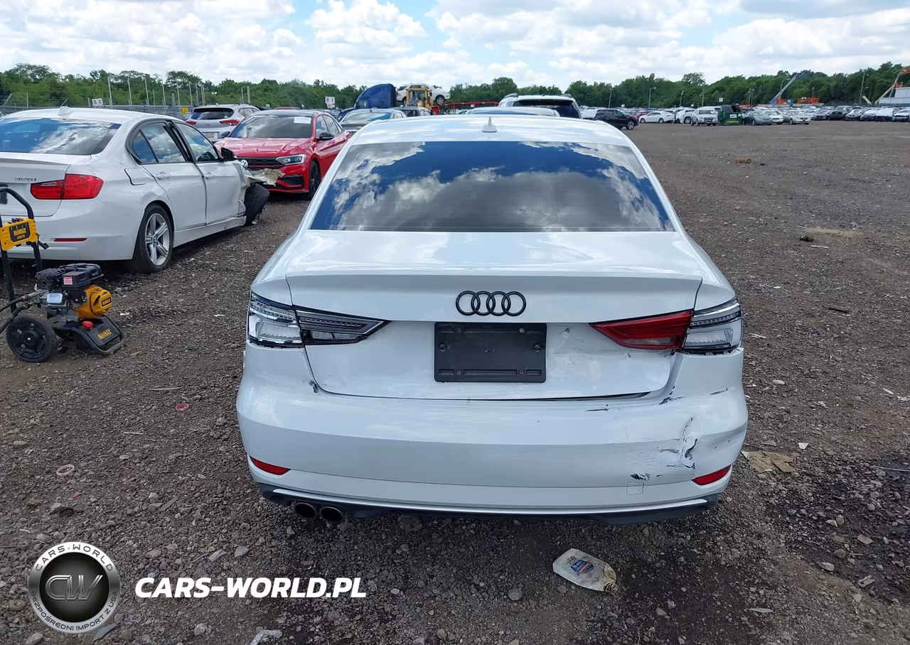 2017 Audi A3 Premium VIN:WAUAUGFF5H1062932 - 16