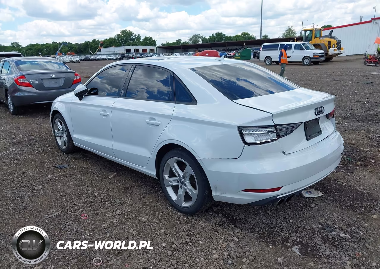 2017 Audi A3 Premium VIN:WAUAUGFF5H1062932 - 3