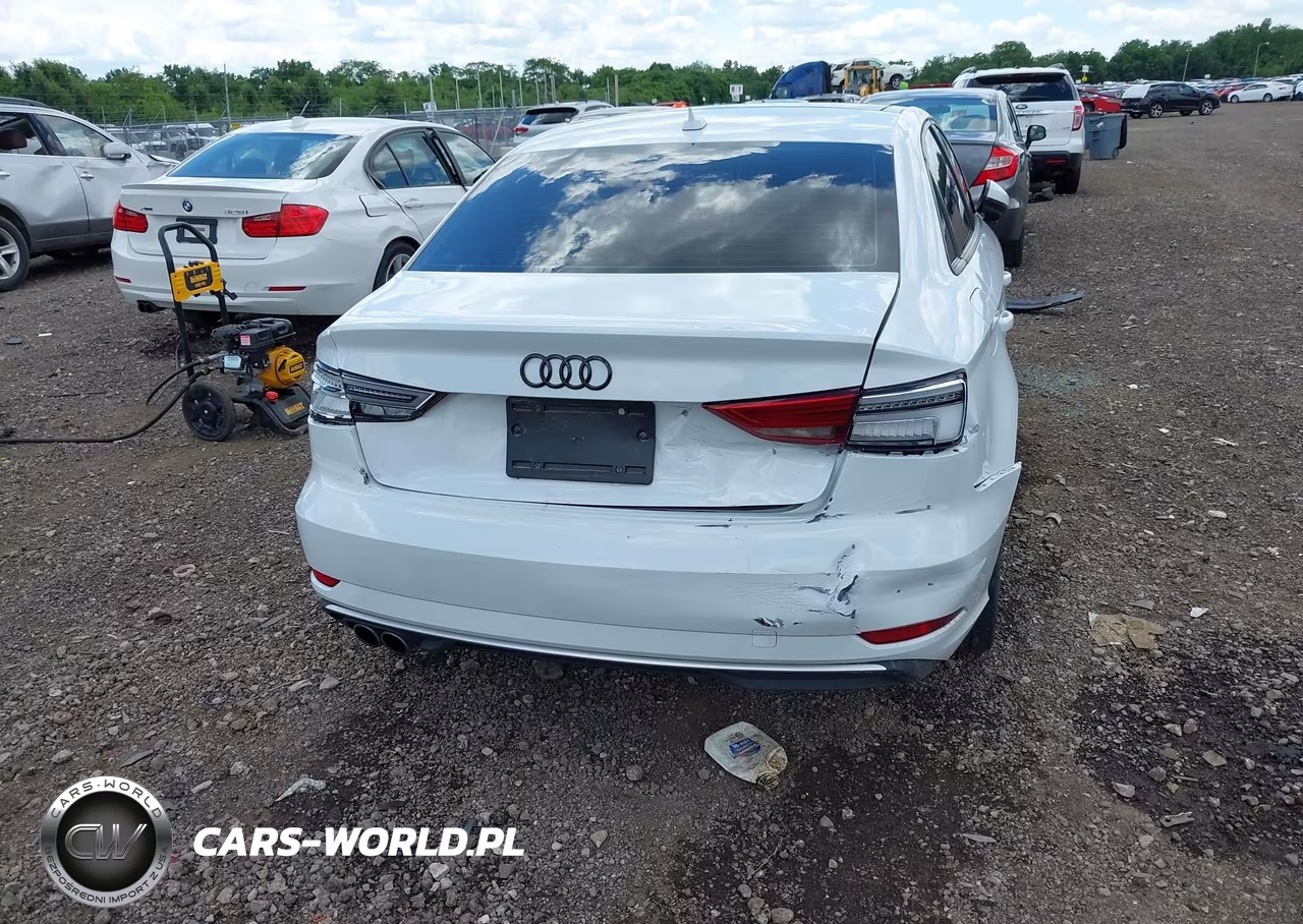 2017 Audi A3 Premium VIN:WAUAUGFF5H1062932 - 6