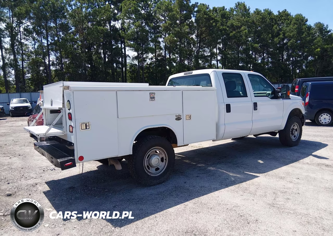 2015 Ford F-350 Chassis Xl VIN:1FD8W3F69FEB13192 - 4