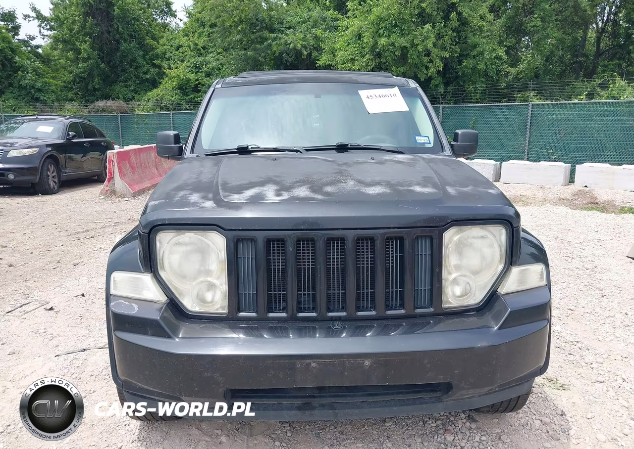 2008 Jeep Liberty Sport VIN:1J8GP28KX8W236247 - 6