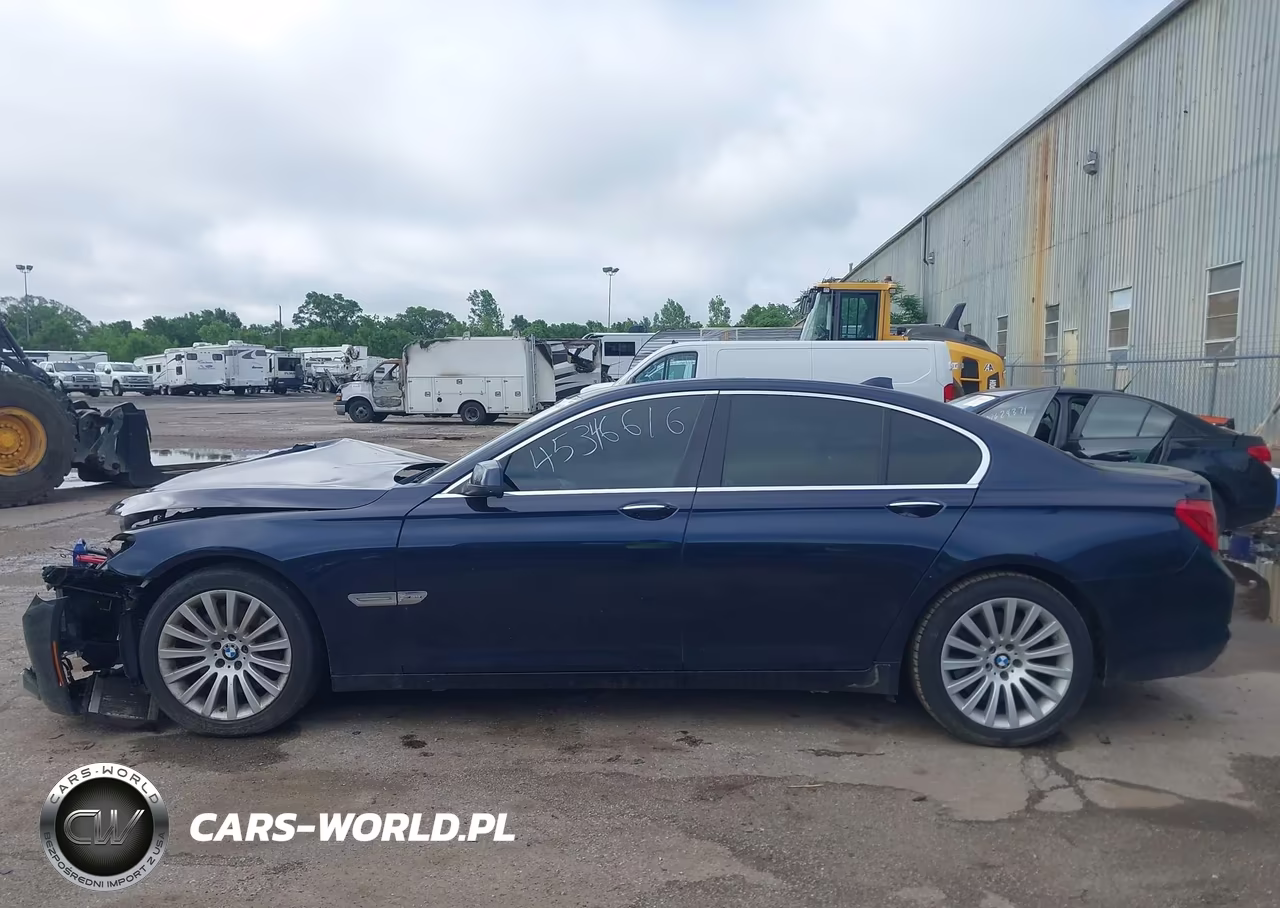 2012 BMW 750 Xi VIN:WBAKC6C58CC396978 - 14