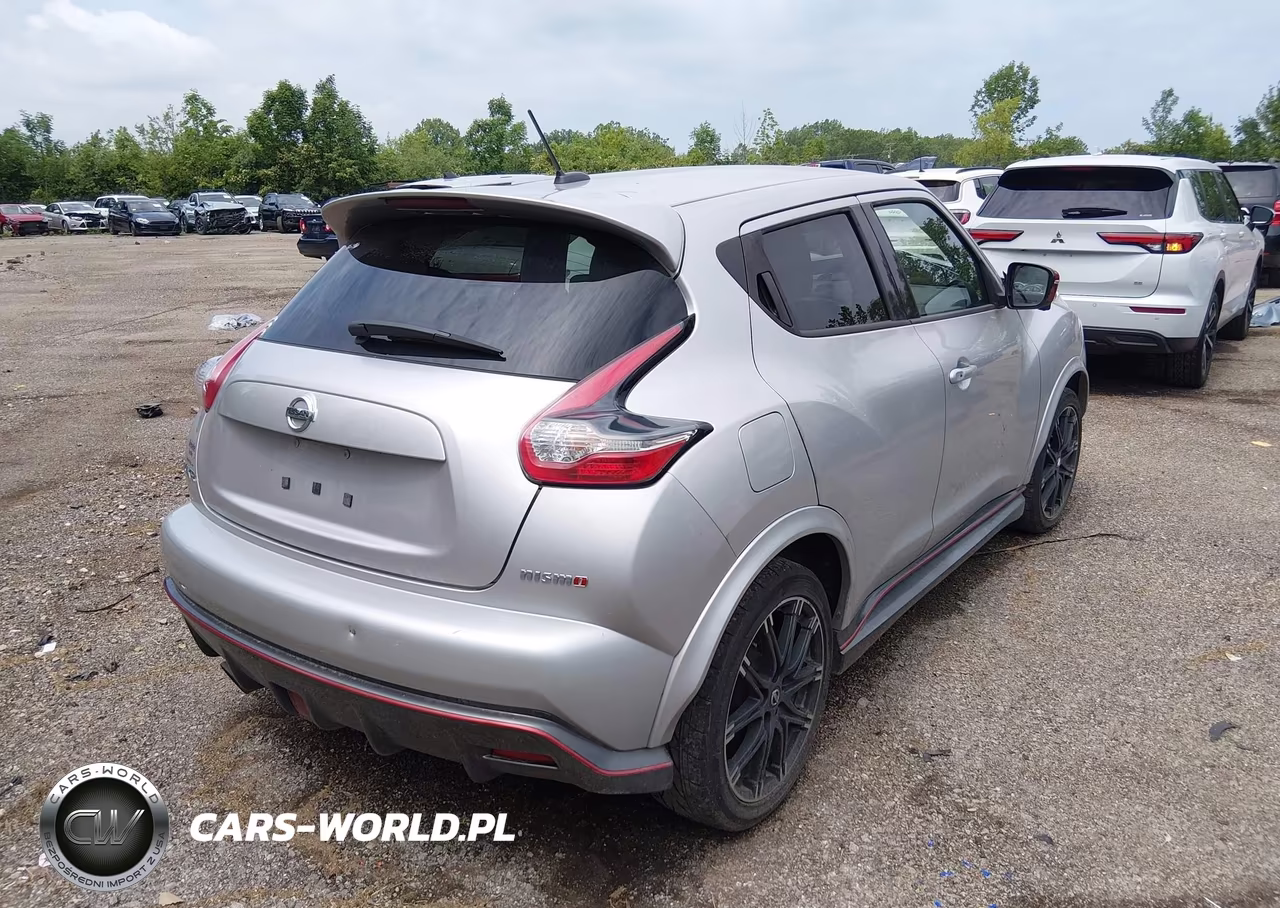 2015 Nissan Juke Nismo VIN:JN8AF5MV2FT563004 - 4