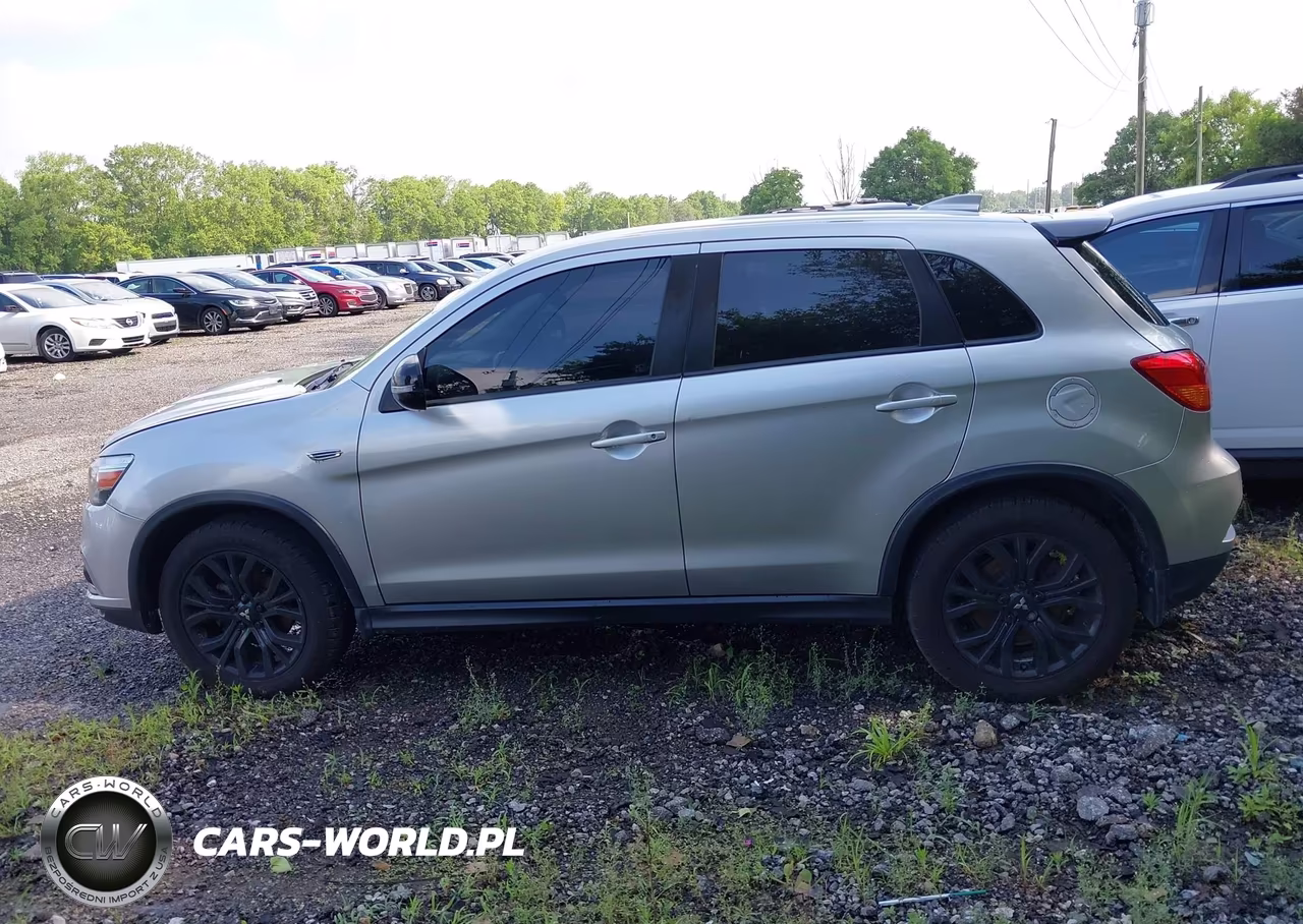 2018 Mitsubishi Outlander Sport 2.0 Le VIN:JA4AR3AU5JU004871 - 14