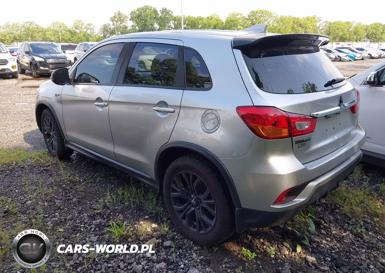 2018 Mitsubishi Outlander Sport 2.0 Le VIN:JA4AR3AU5JU004871 - 3