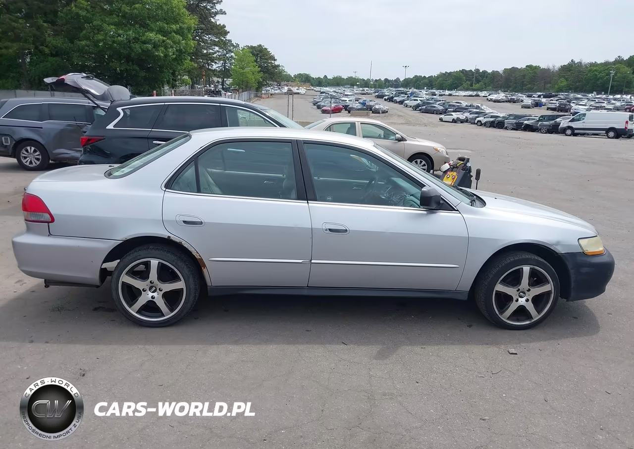 2002 Honda Accord 2.3 Vp VIN:1HGCF86652A135236 - 13