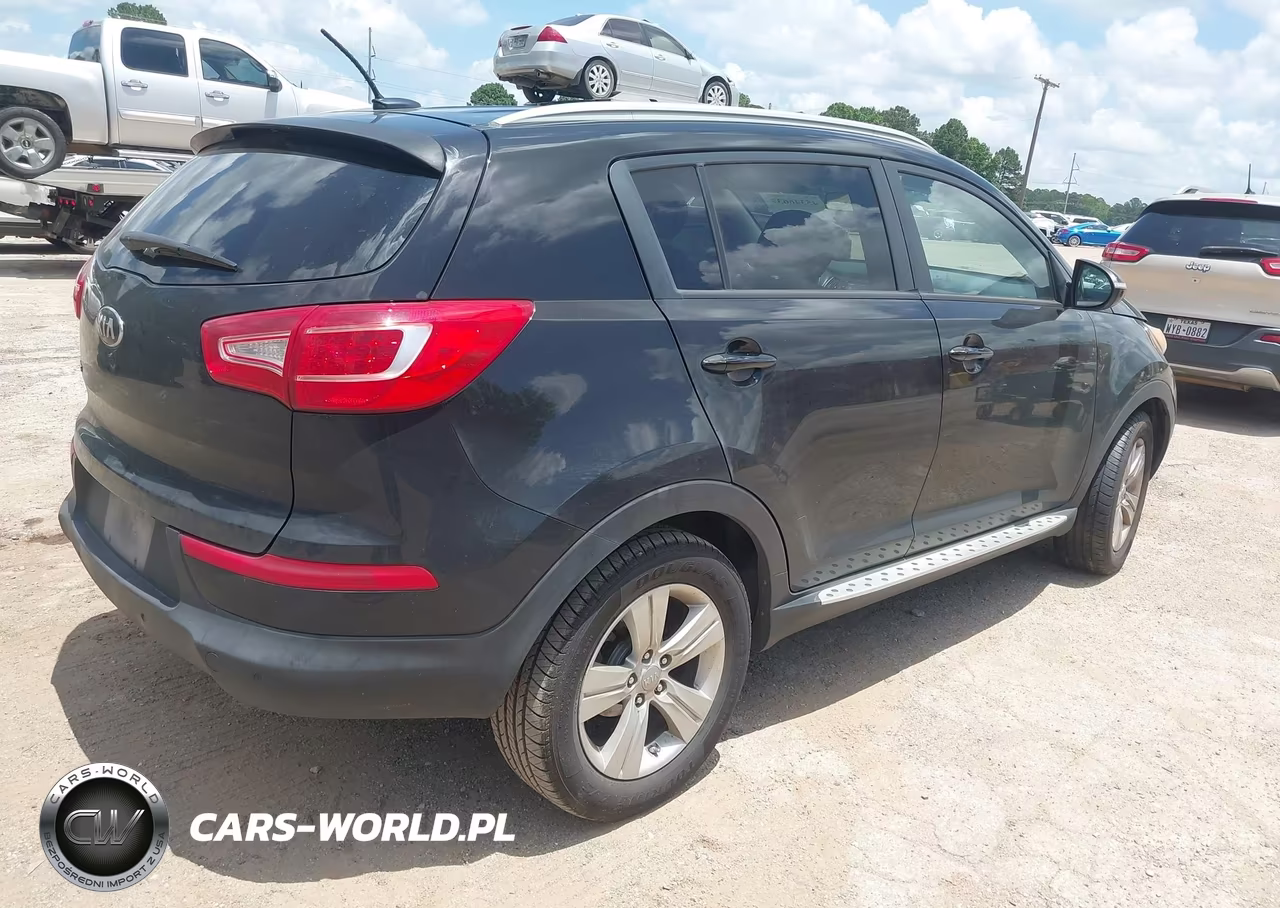 2013 Kia Sportage Lx VIN:KNDPB3A22D7447064 - 4