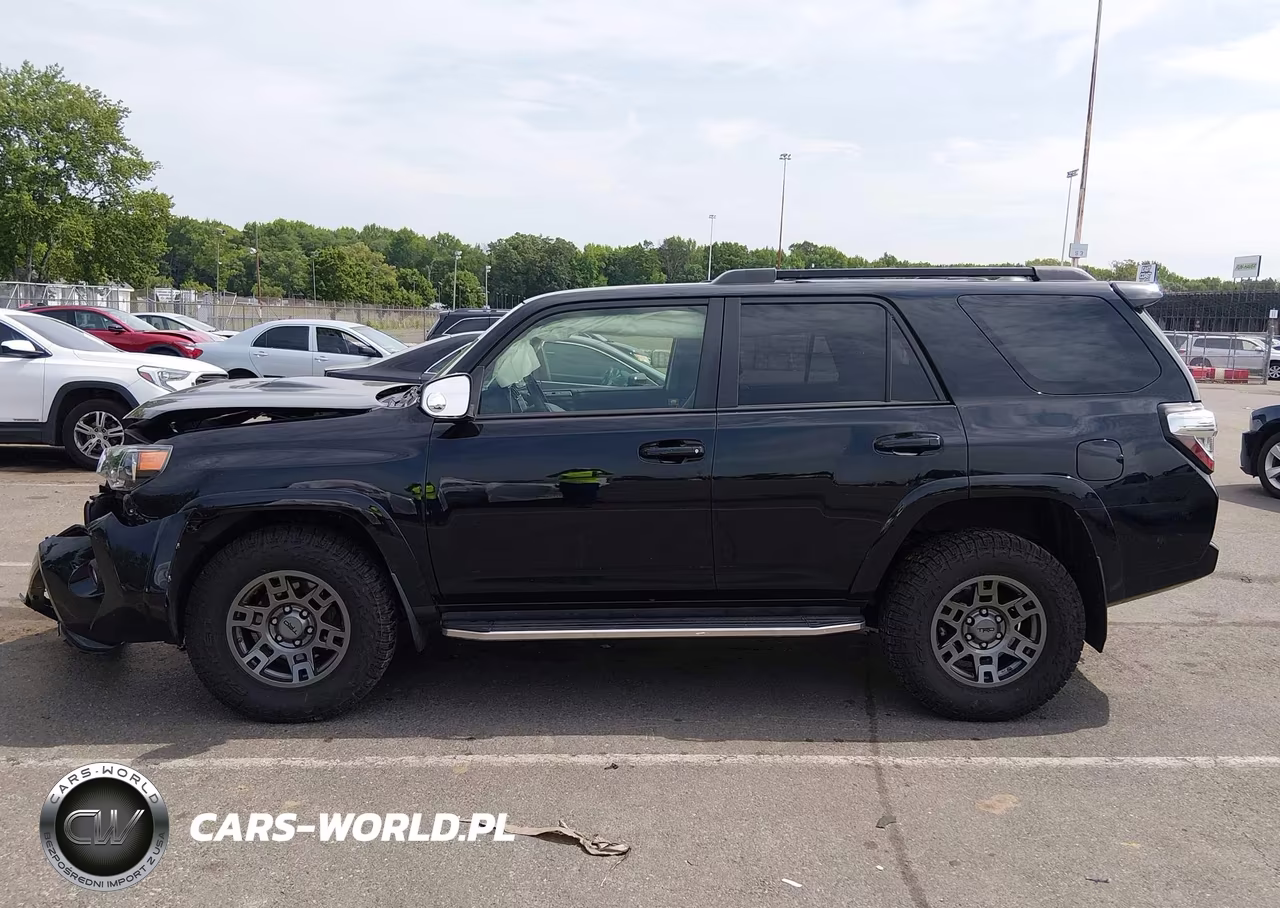 2020 Toyota 4Runner Venture Special Edition VIN:JTEBU5JR8L5755956 - 14