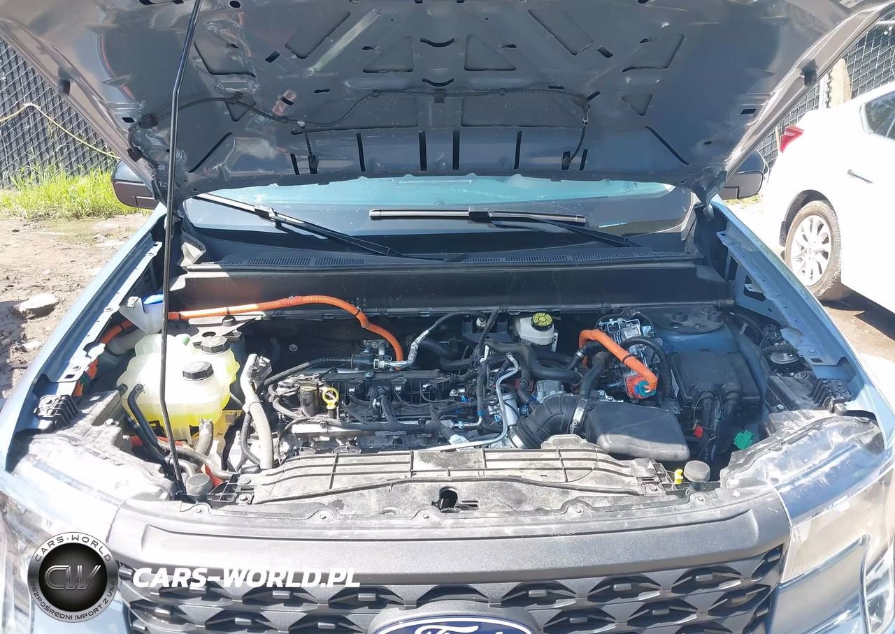 2025 Ford Maverick Xlt VIN:3FTTW8J32SRA42319 - 10