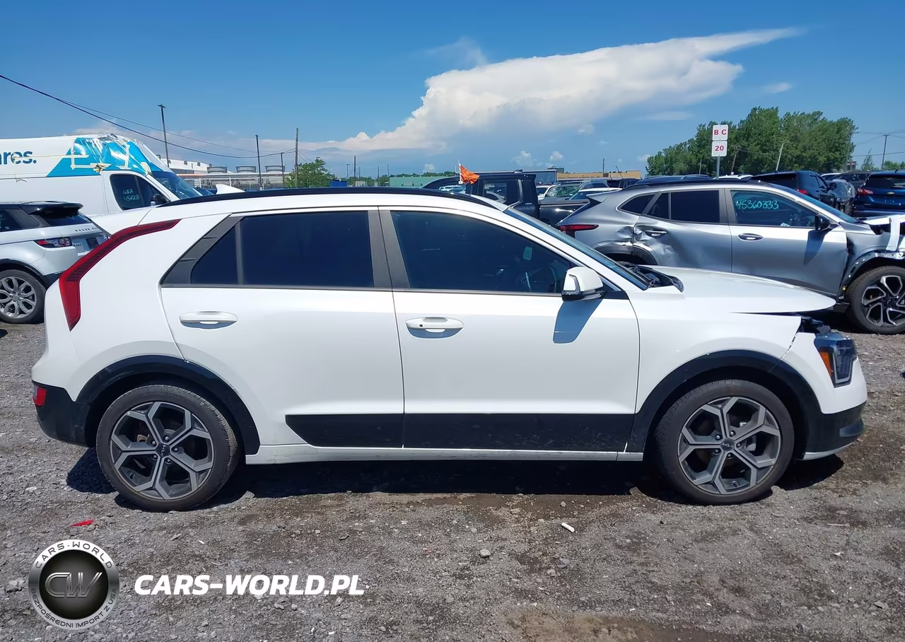 2024 Kia Niro Ex Touring VIN:KNDCR3LE7R5172151 - 13
