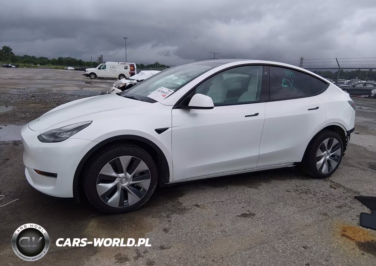 2022 Tesla Model Y Long Range Dual Motor All-Wheel Drive VIN:7SAYGDEE1NF313094 - 15